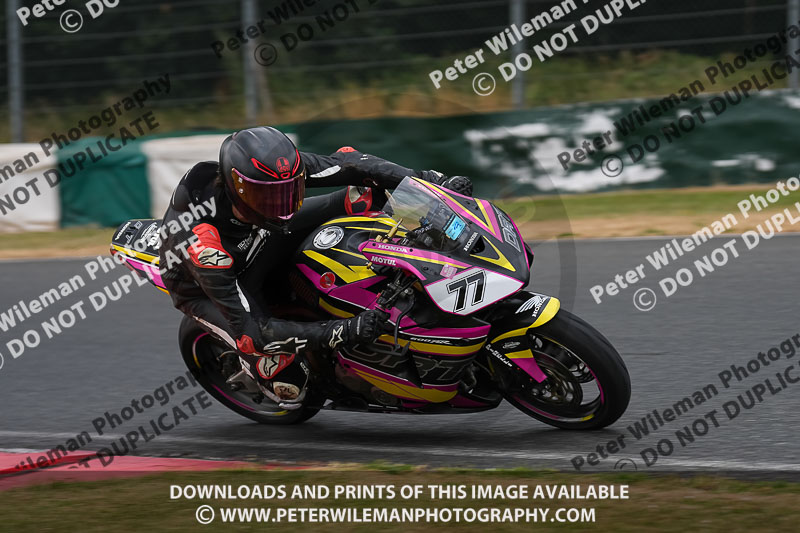 enduro digital images;event digital images;eventdigitalimages;mallory park;mallory park photographs;mallory park trackday;mallory park trackday photographs;no limits trackdays;peter wileman photography;racing digital images;trackday digital images;trackday photos